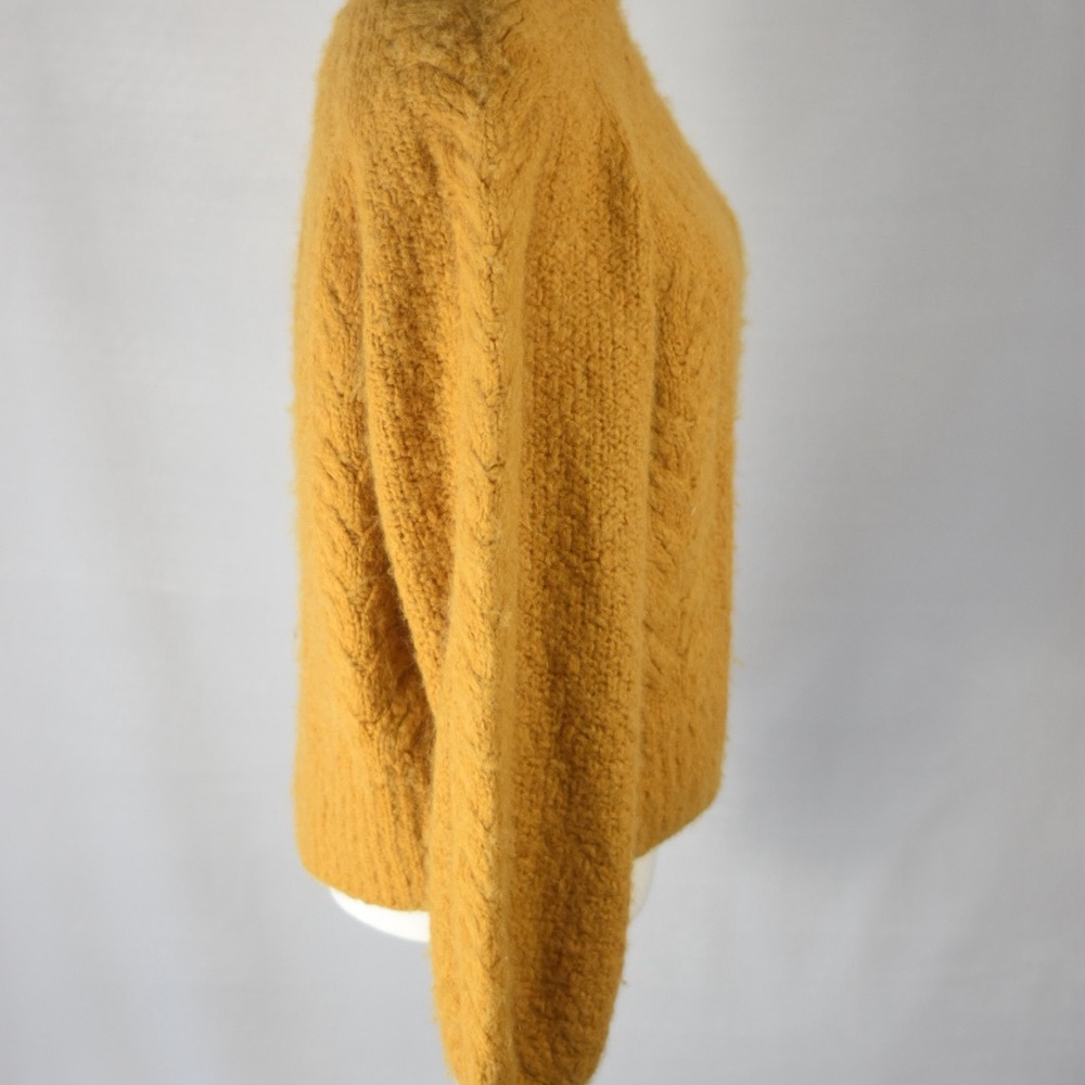 Aritzia Sunday Best Melly Sweater - Picture 5 of 8